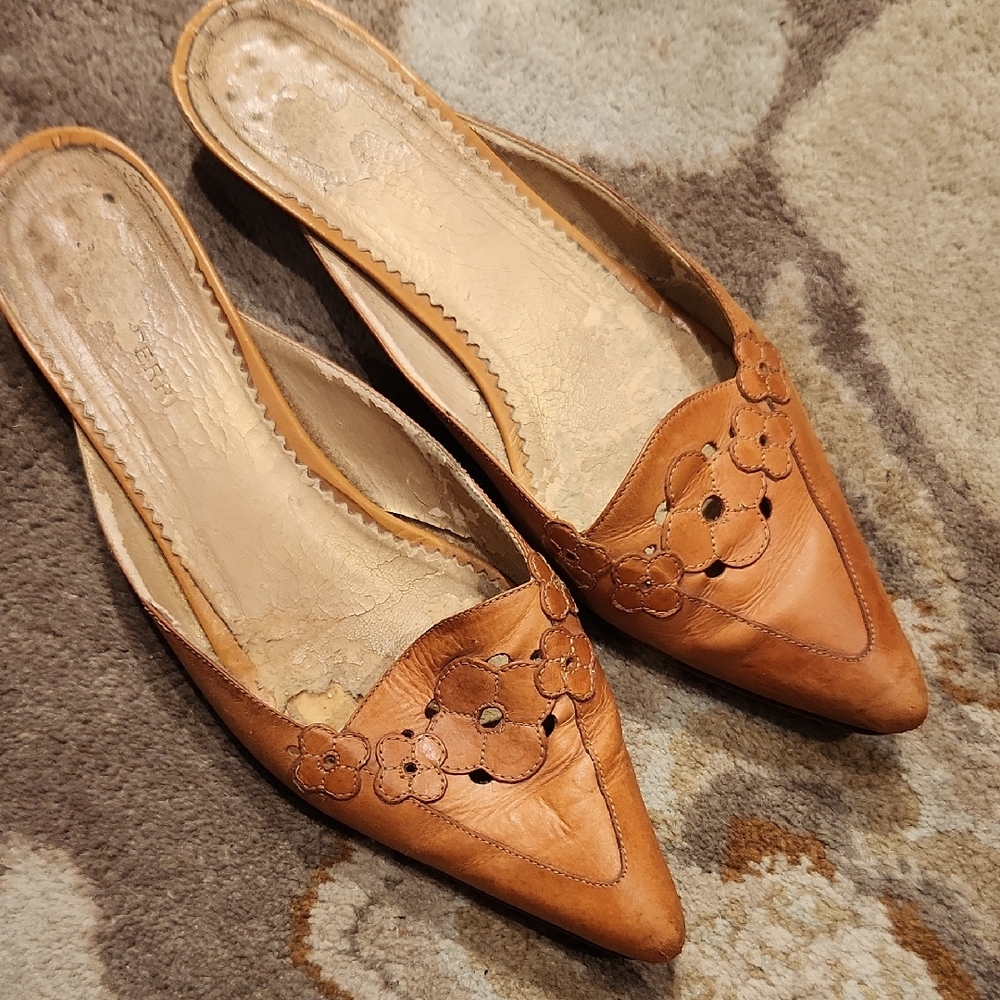 Floral Cutout Tan Leather Mules